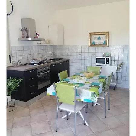 Panoramica Con Piscina